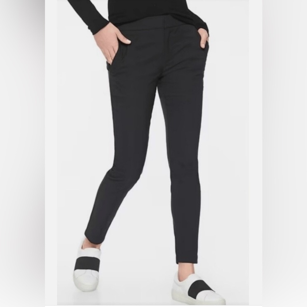 Athleta Wander Stash Skinny Pant